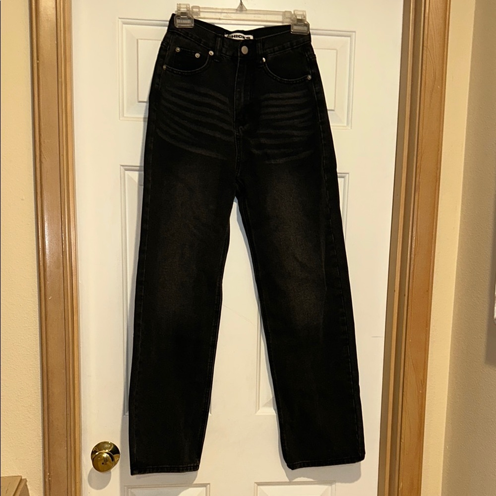 Classic Black Straight Leg Jeans with High-Rise Waist K-fashion Korean